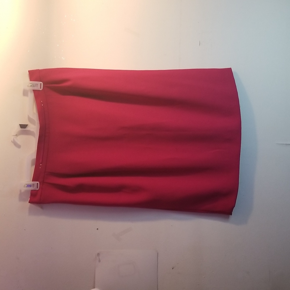 Women suit size ex lg color fuschia 2pc